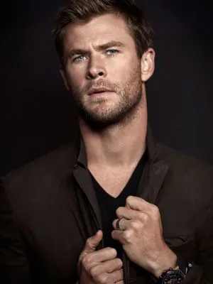 Chris Hemsworth Prints and Posters